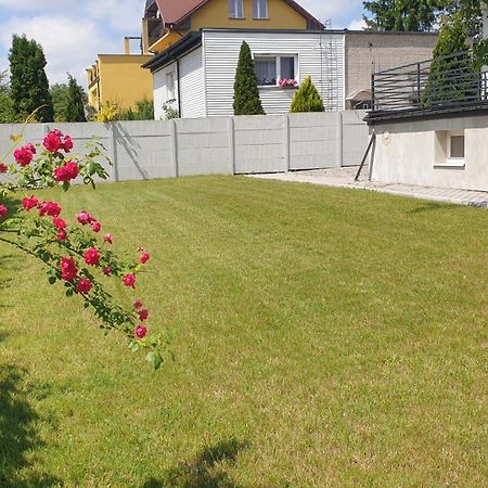 Apartament W Centrum Kielc Z Prywatnym Parkingiem Kielce Exterior foto